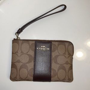 Coach Wristlit